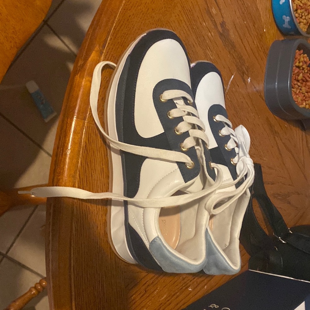 Crown and ivy brand new